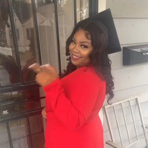 Meet your Posher, Denise